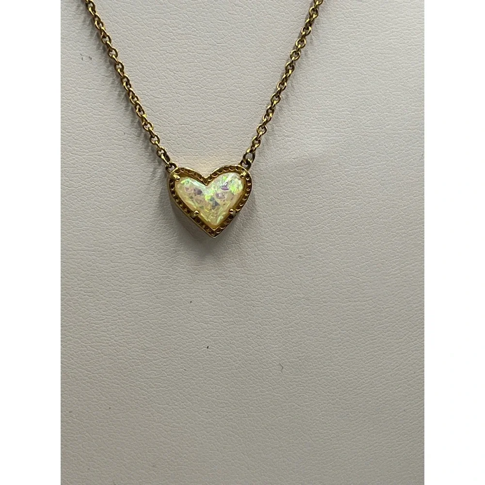 KENDRA‎ SCOTT Ari Heart Necklace Gold Plated Opal Stone
